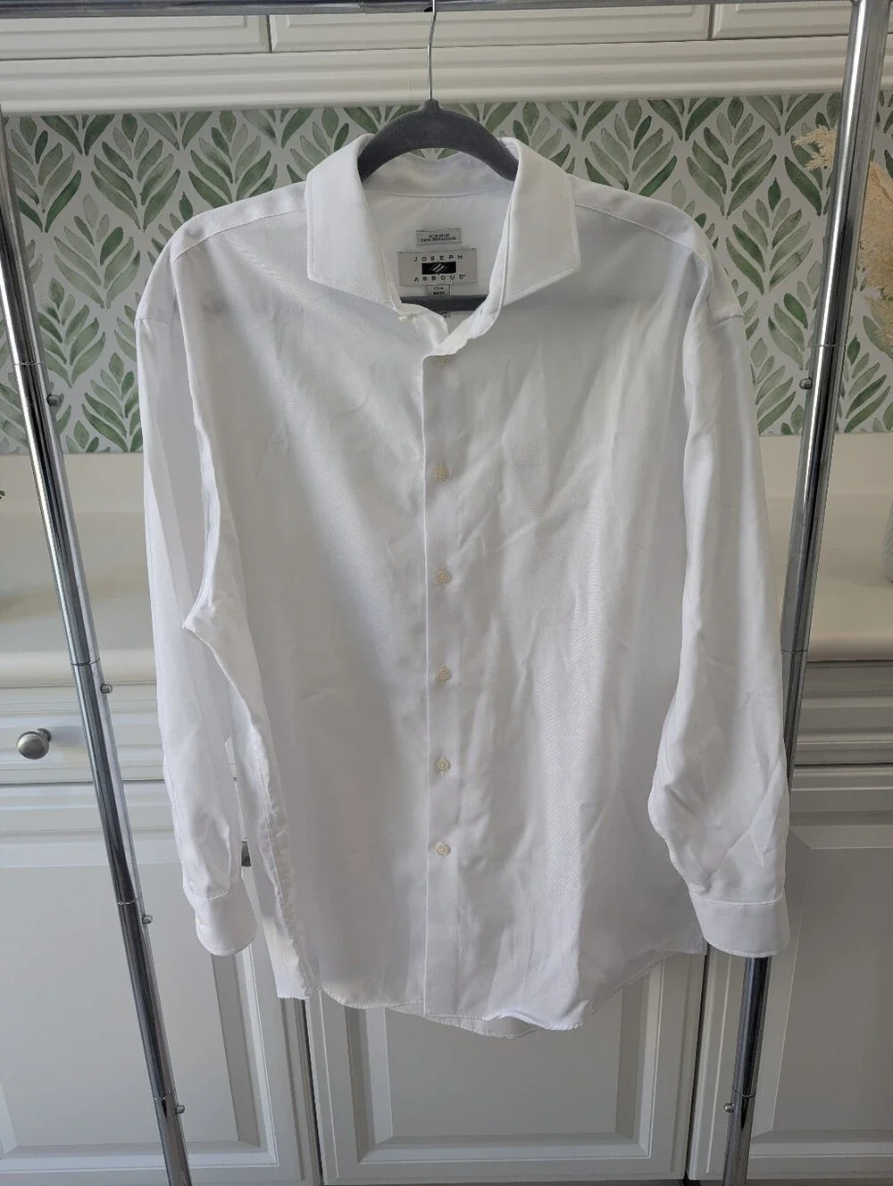 Tallia black pinstripe suit set /Joseph Abboud white dress shirt 46R Tailored